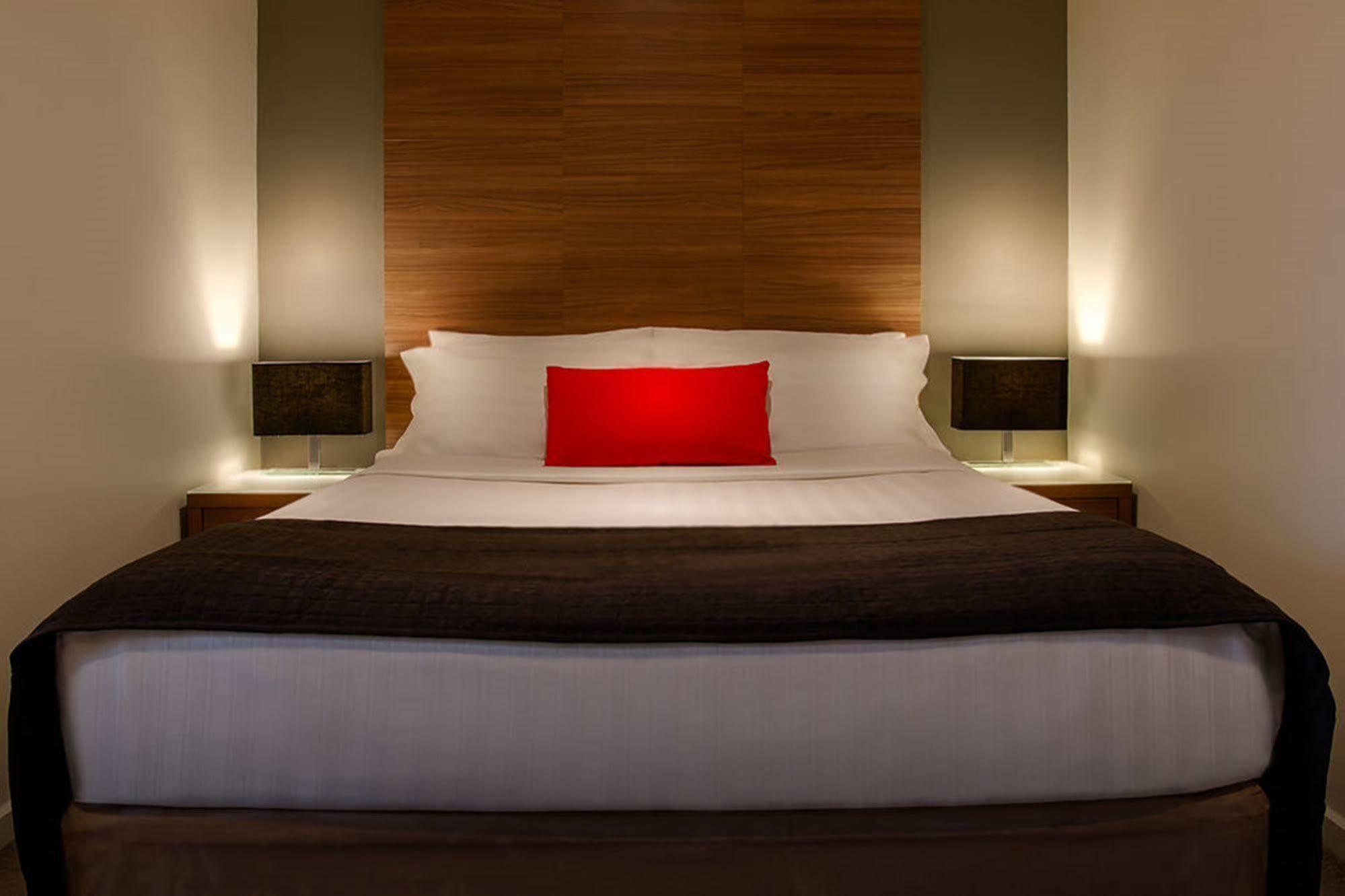Crest On Barkly Serviced Apartments 멜번 외부 사진