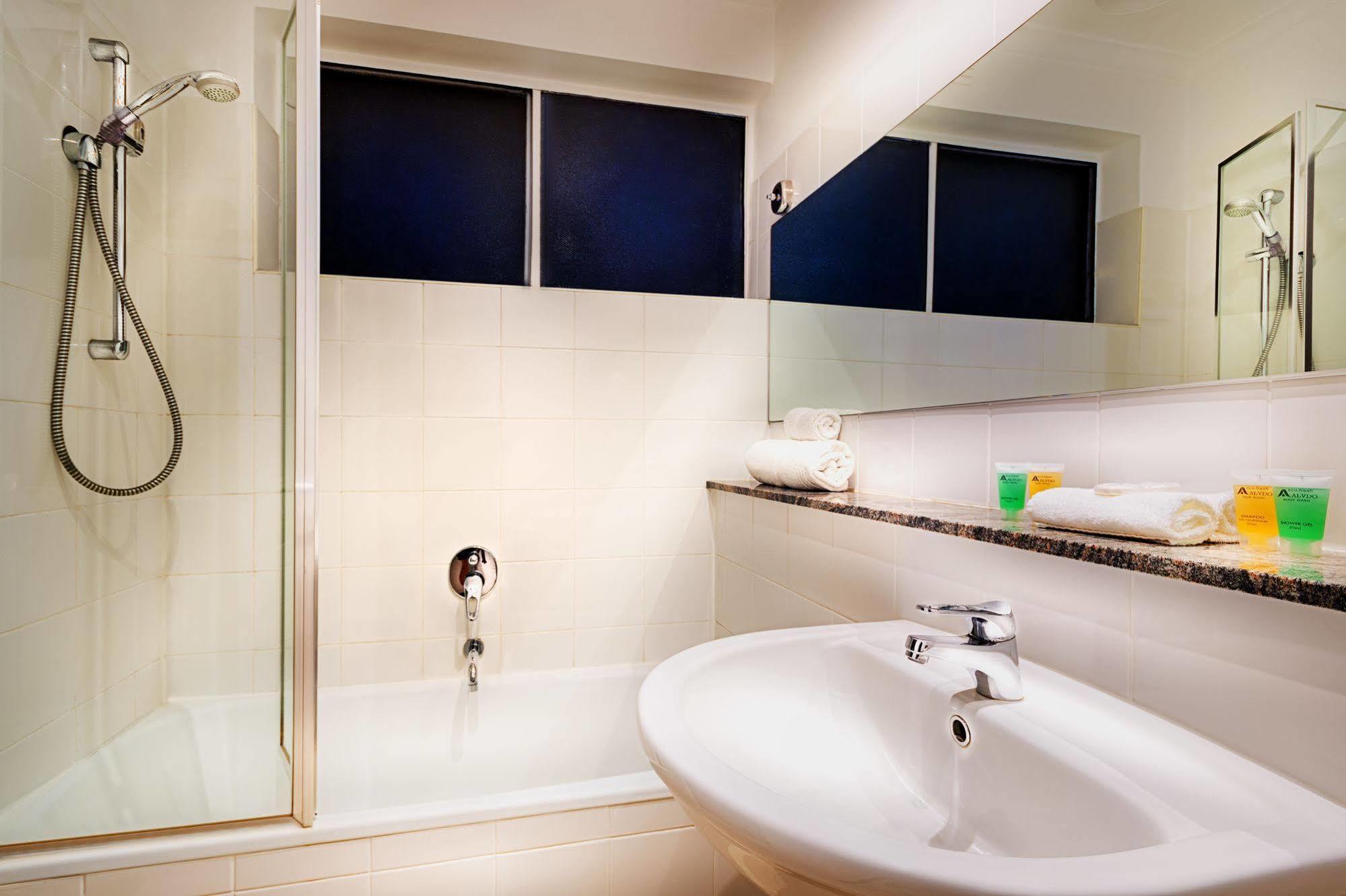 Crest On Barkly Serviced Apartments 멜번 외부 사진